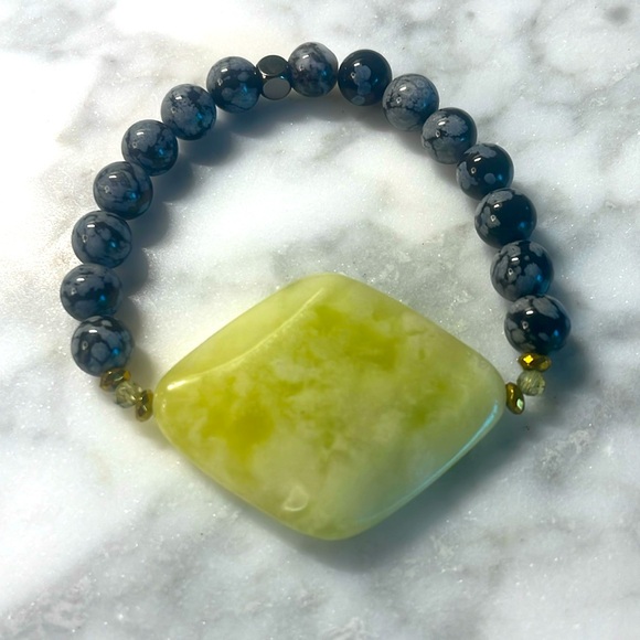 Jade & snowflake obsidian bracelet - Picture 1 of 4